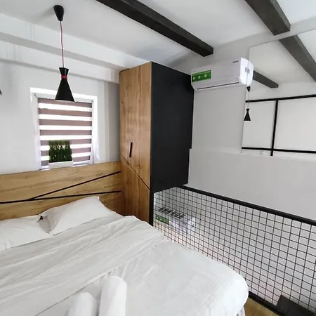 Kotlyarska Apartment Lviv